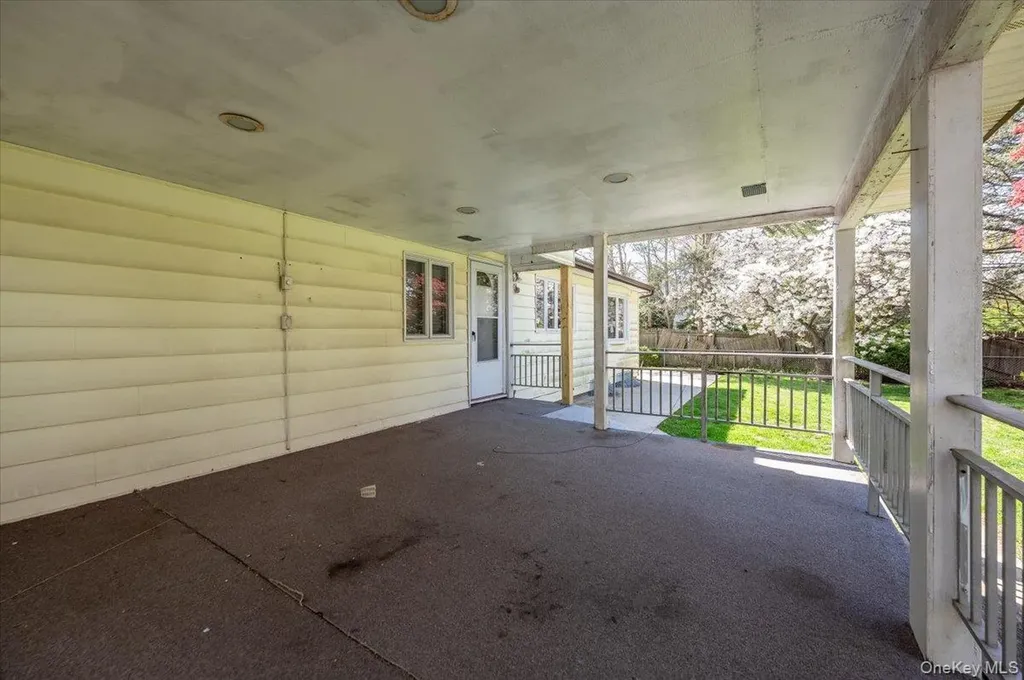167 Maple Avenue East Meadow NY 11554