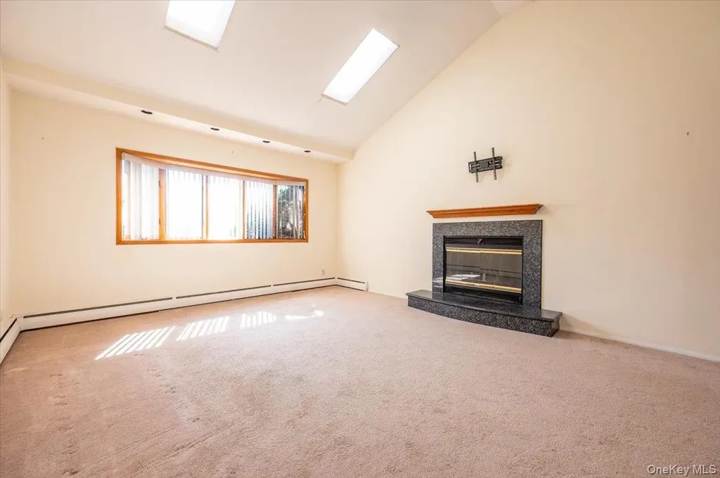 167 Maple Avenue East Meadow NY 11554