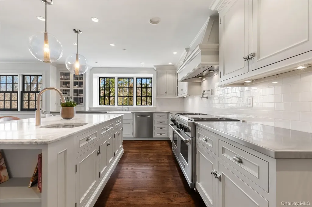 9 Deer Creek Lane Mount Kisco NY 10549