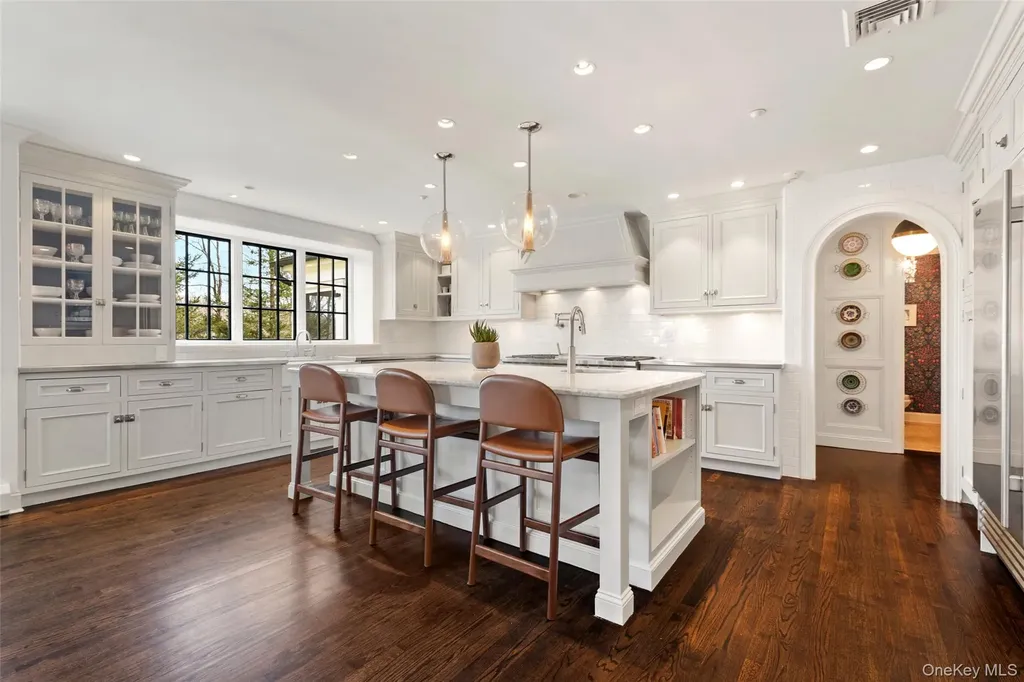 9 Deer Creek Lane Mount Kisco NY 10549