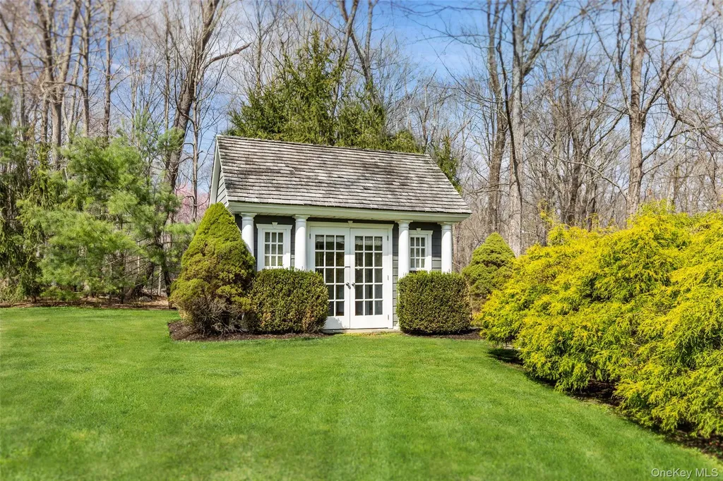 9 Deer Creek Lane Mount Kisco NY 10549