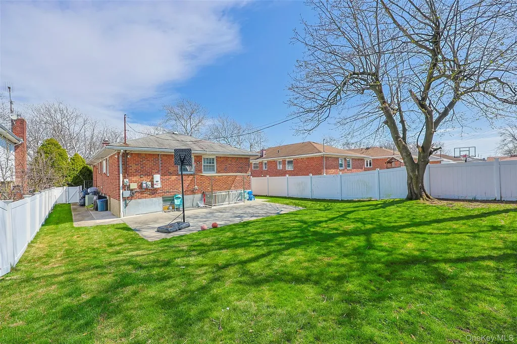 2630 Clearview Expressway Bayside NY 11360