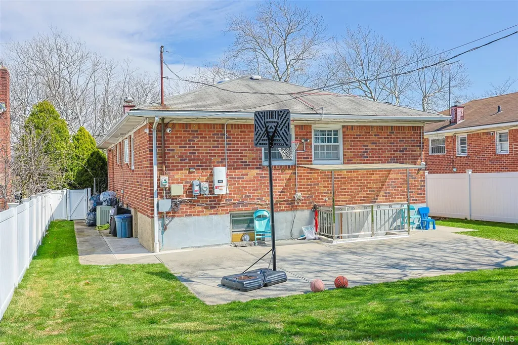 2630 Clearview Expressway Bayside NY 11360