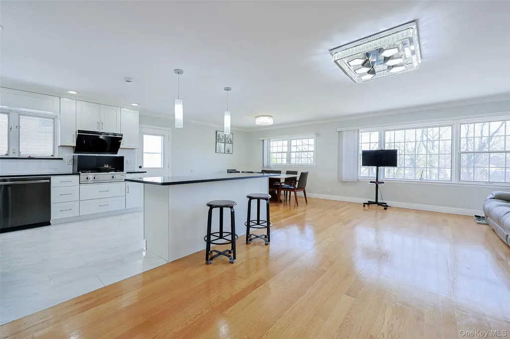2630 Clearview Expressway Bayside NY 11360