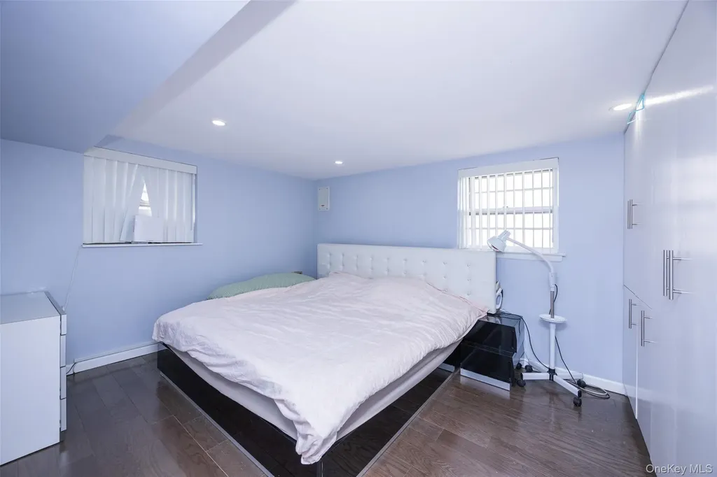 2630 Clearview Expressway Bayside NY 11360