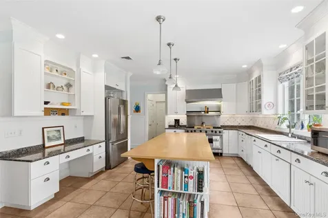 110 Greenleaf Lane Sagaponack NY 11962