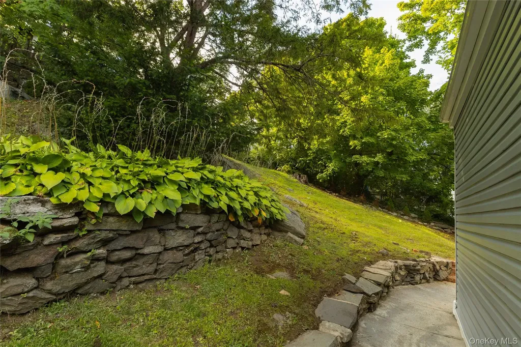 15 Desmond Avenue Bronxville NY 10708