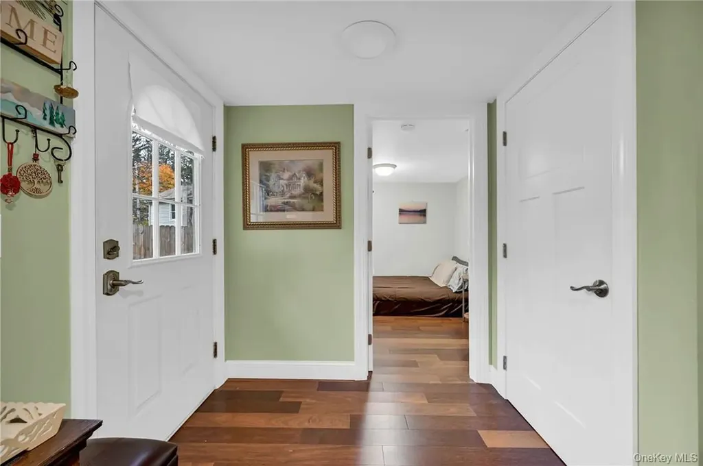 24 Baldwin Lane Mahopac NY 10541