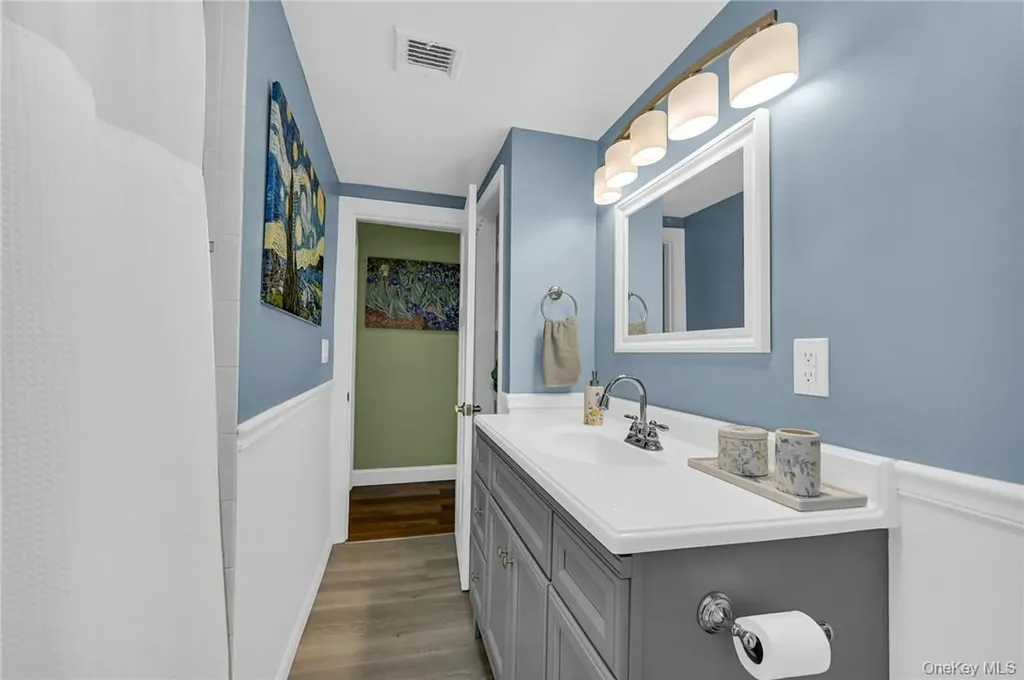 24 Baldwin Lane Mahopac NY 10541