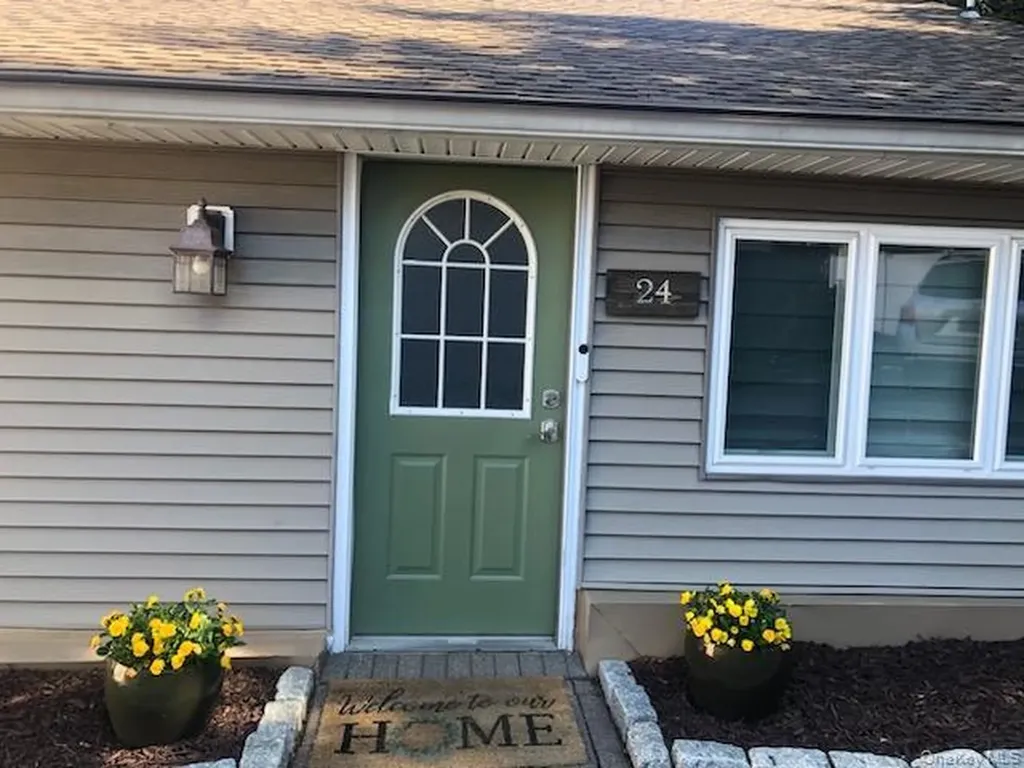24 Baldwin Lane Mahopac NY 10541