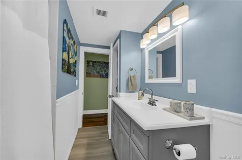 24 Baldwin Lane Mahopac NY 10541