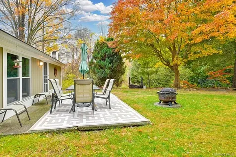 24 Baldwin Lane Mahopac NY 10541