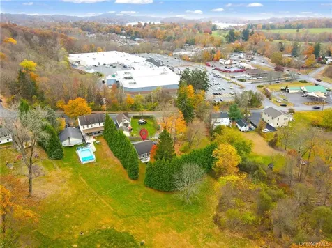 24 Baldwin Lane Mahopac NY 10541