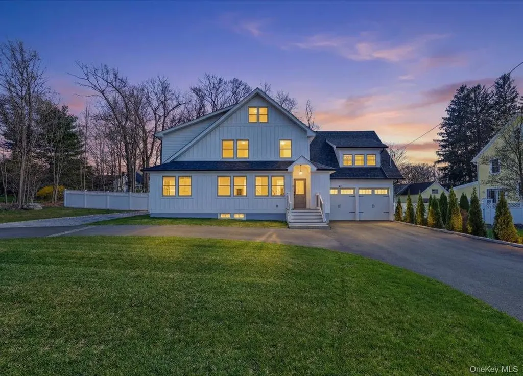 27 Pacific Avenue Nanuet NY 10954