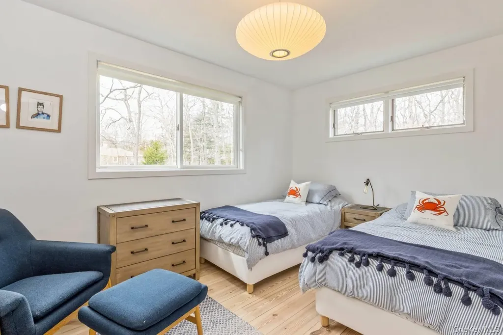 85 Camberly Road East Hampton NY 11937