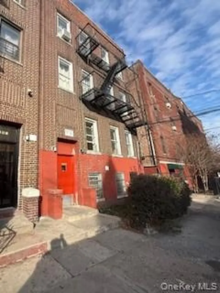 4383 Matilda Avenue Bronx NY 10466