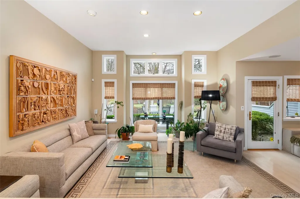 29 Beechwood Way Briarcliff Manor NY 10510