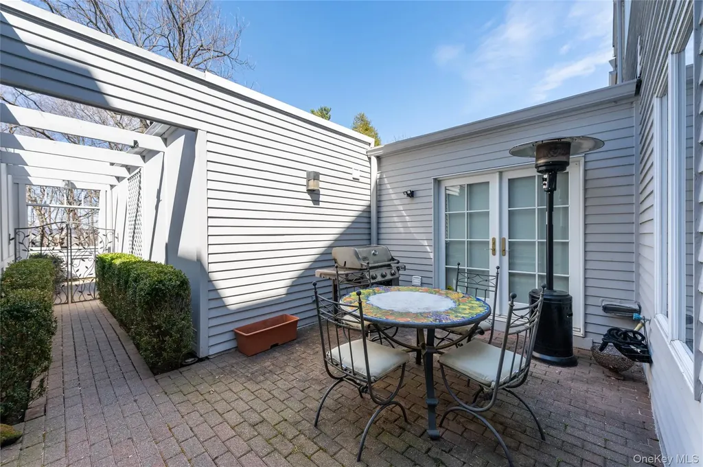 29 Beechwood Way Briarcliff Manor NY 10510