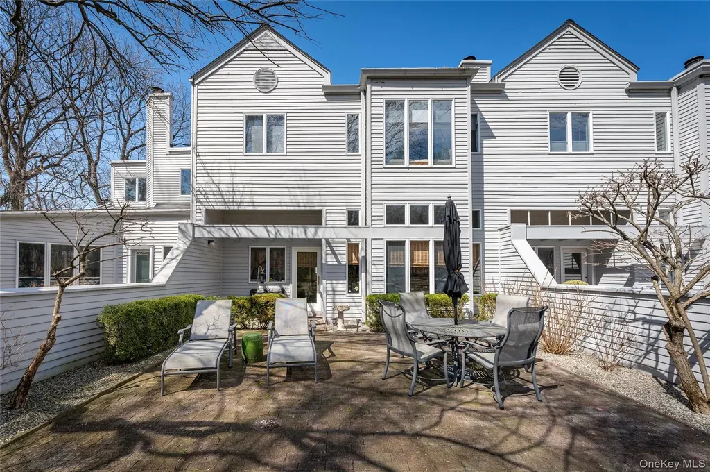 29 Beechwood Way Briarcliff Manor NY 10510