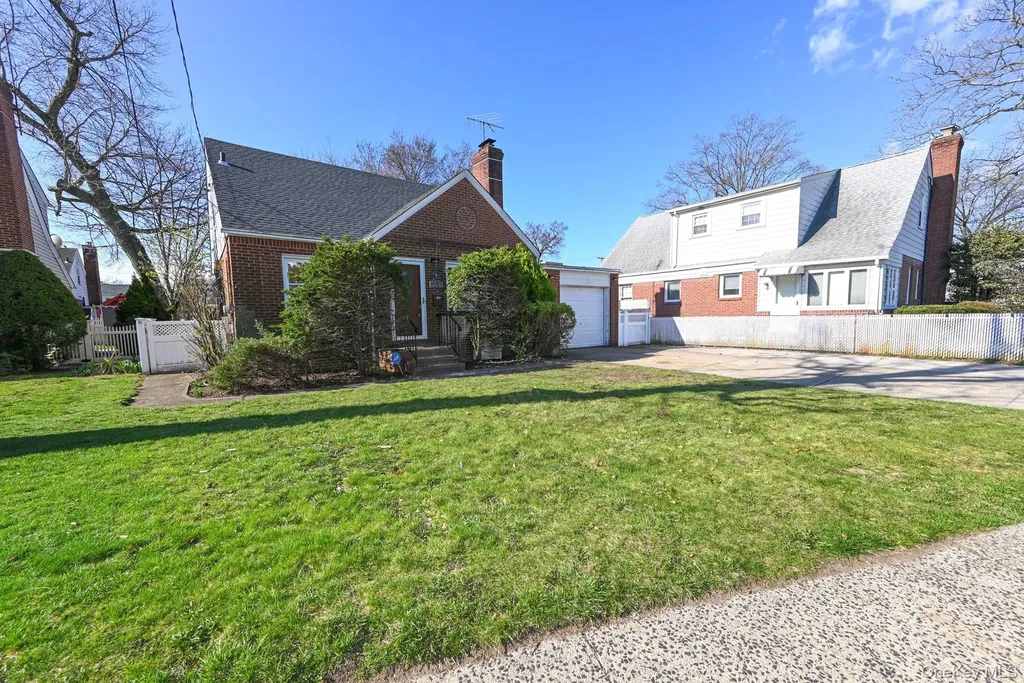 168 Hendrickson Avenue Valley Stream NY 11580