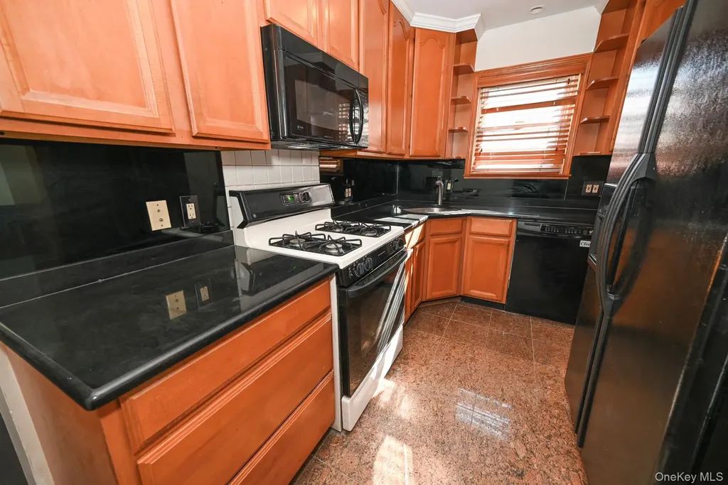 168 Hendrickson Avenue Valley Stream NY 11580