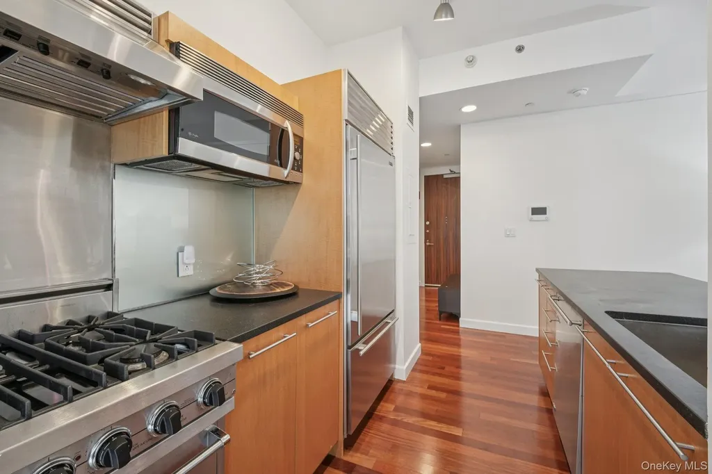 25 City Place White Plains NY 10601