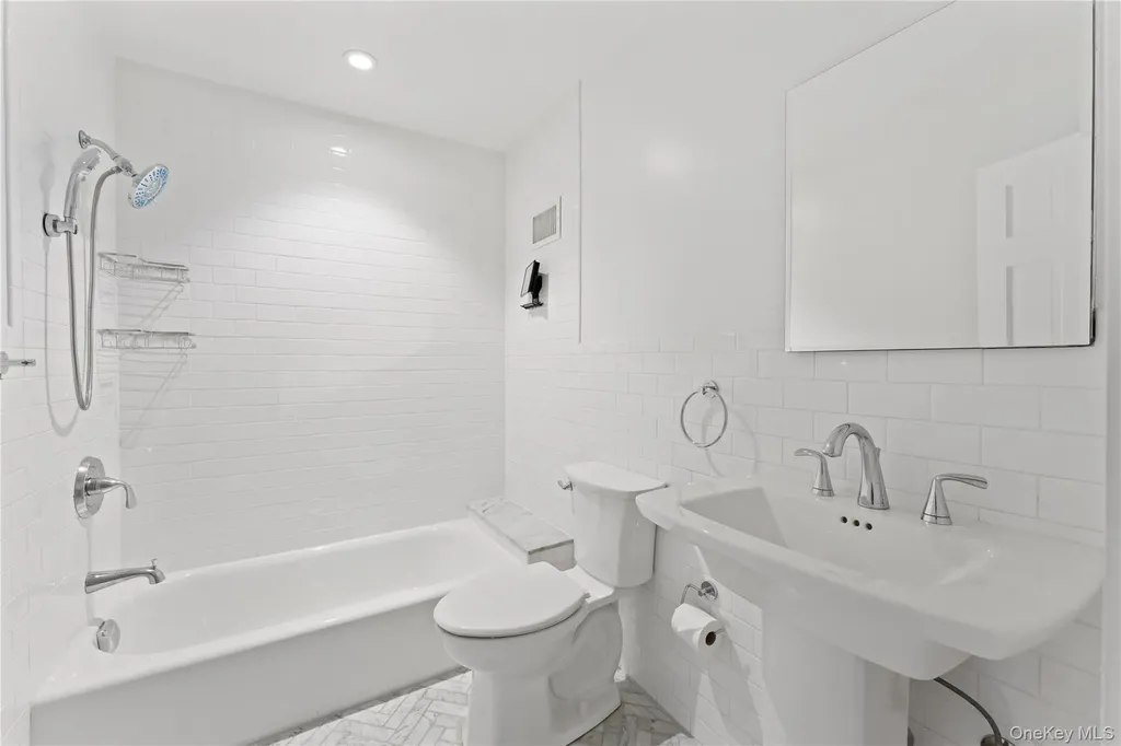 18 Wellyn Road Bronxville NY 10708