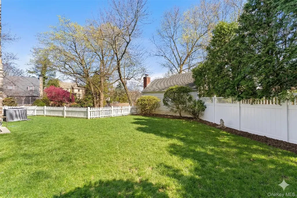 18 Wellyn Road Bronxville NY 10708