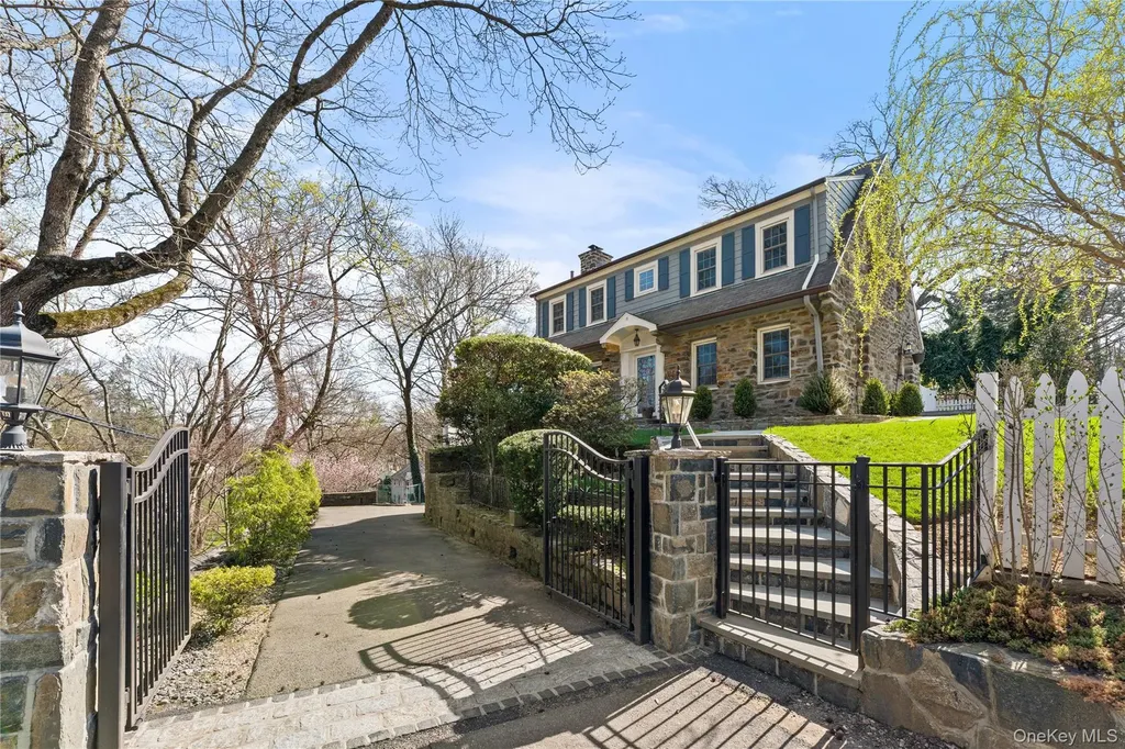 18 Wellyn Road Bronxville NY 10708