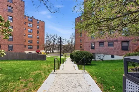 161 Pearsall Drive Mount Vernon NY 10552