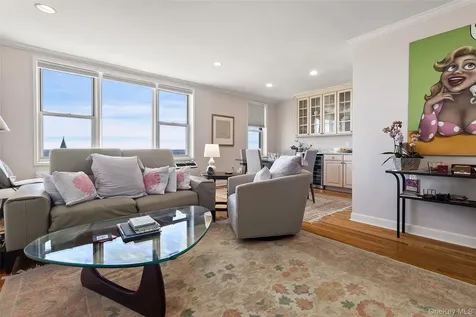 360 Westchester Avenue Port Chester NY 10573