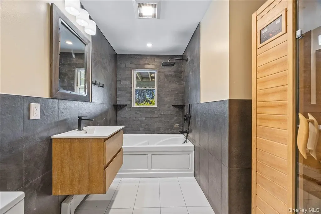 11 Skyview Drive Armonk NY 10504