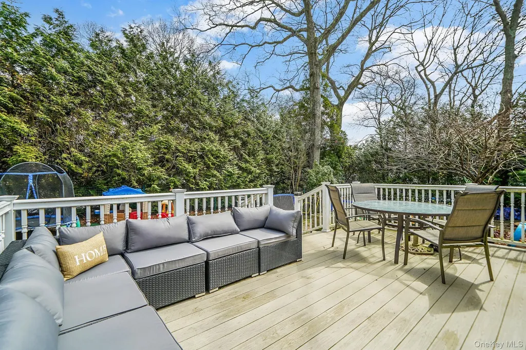 85 Mitchell Drive Sound Beach NY 11789
