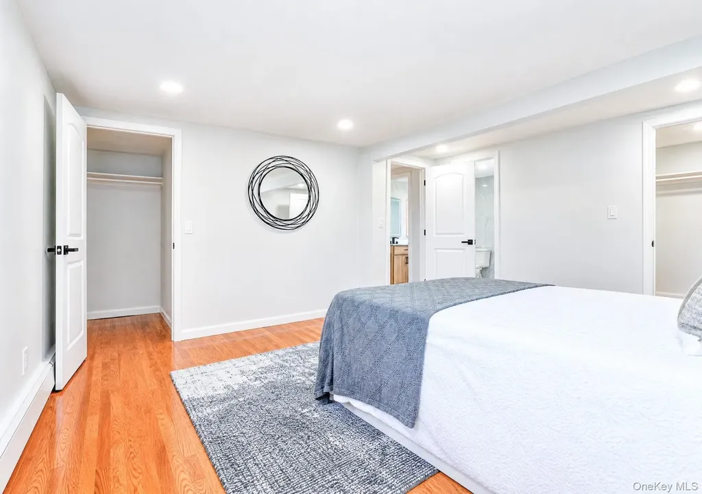 61 Cheshire Road Bethpage NY 11714