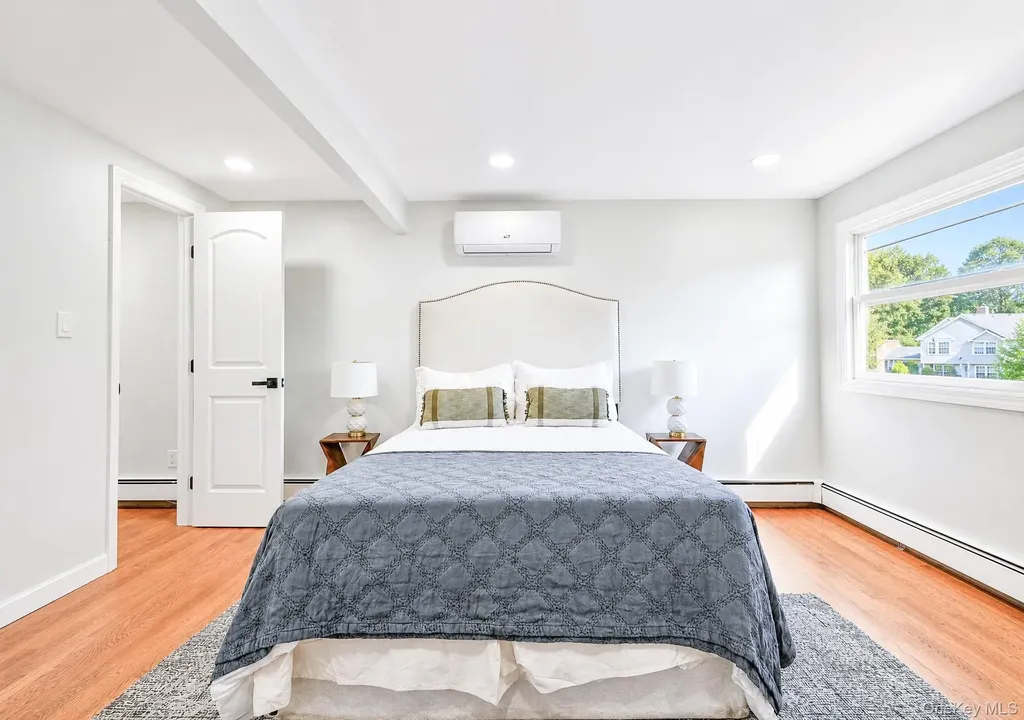 61 Cheshire Road Bethpage NY 11714