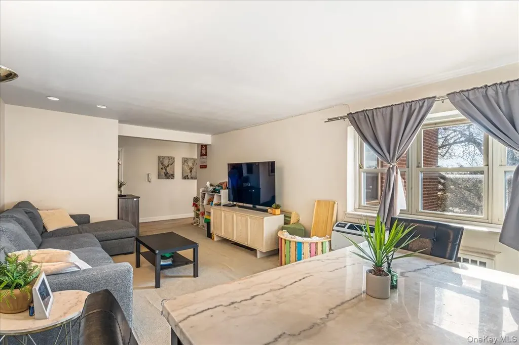 14455 Melbourne Avenue Flushing NY 11367