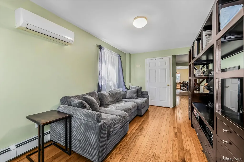 2515 Woodhull Avenue Bronx NY 10469