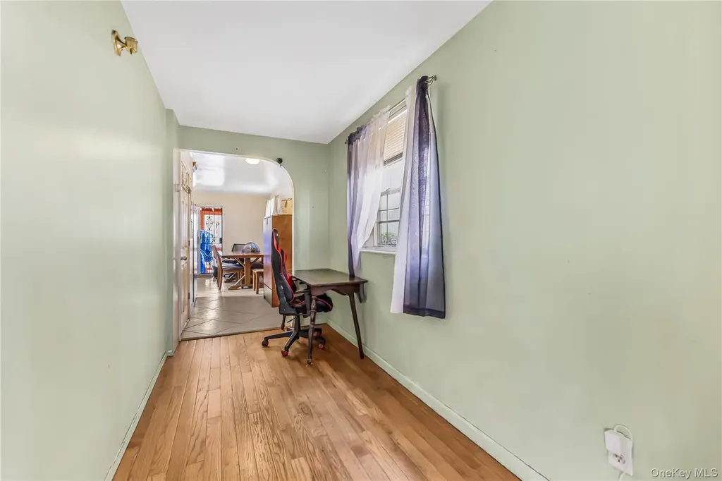 2515 Woodhull Avenue Bronx NY 10469
