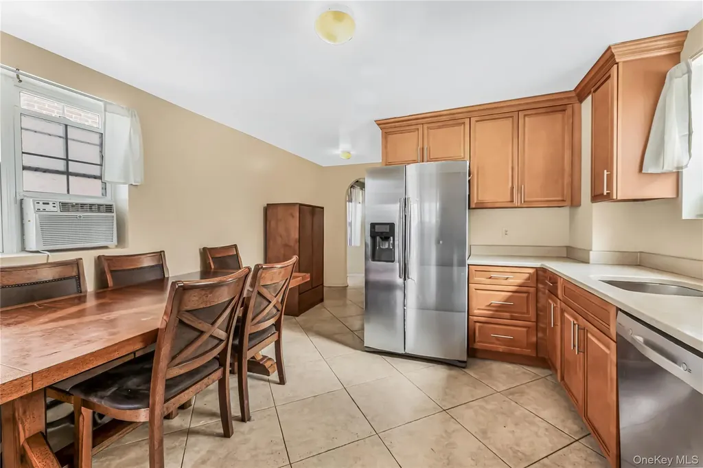 2515 Woodhull Avenue Bronx NY 10469