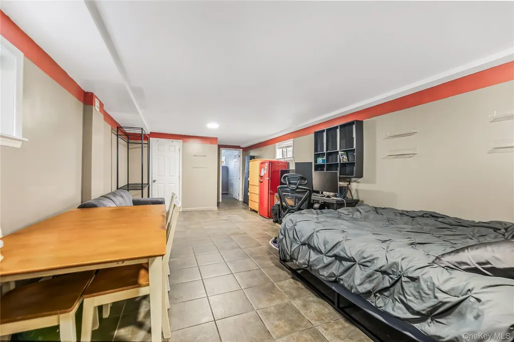 2515 Woodhull Avenue Bronx NY 10469