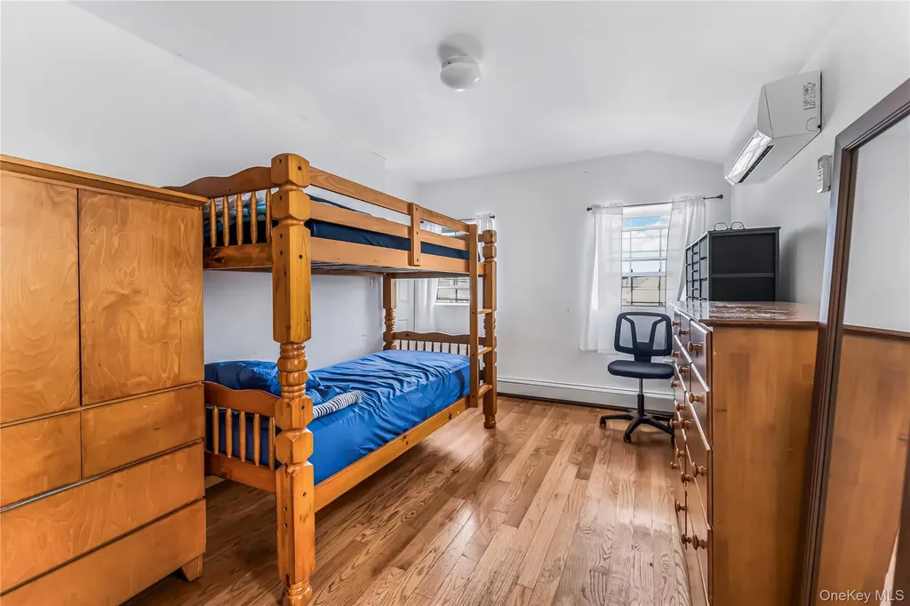 2515 Woodhull Avenue Bronx NY 10469