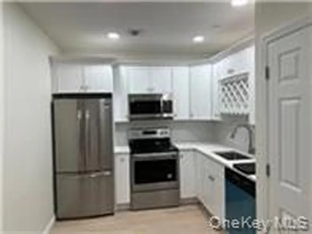248-20 Jericho Turnpike Floral Park NY 11001