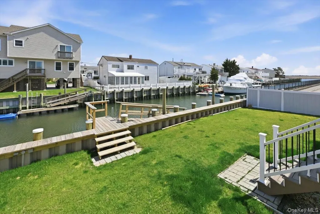 955 S Long Beach Avenue Freeport NY 11520