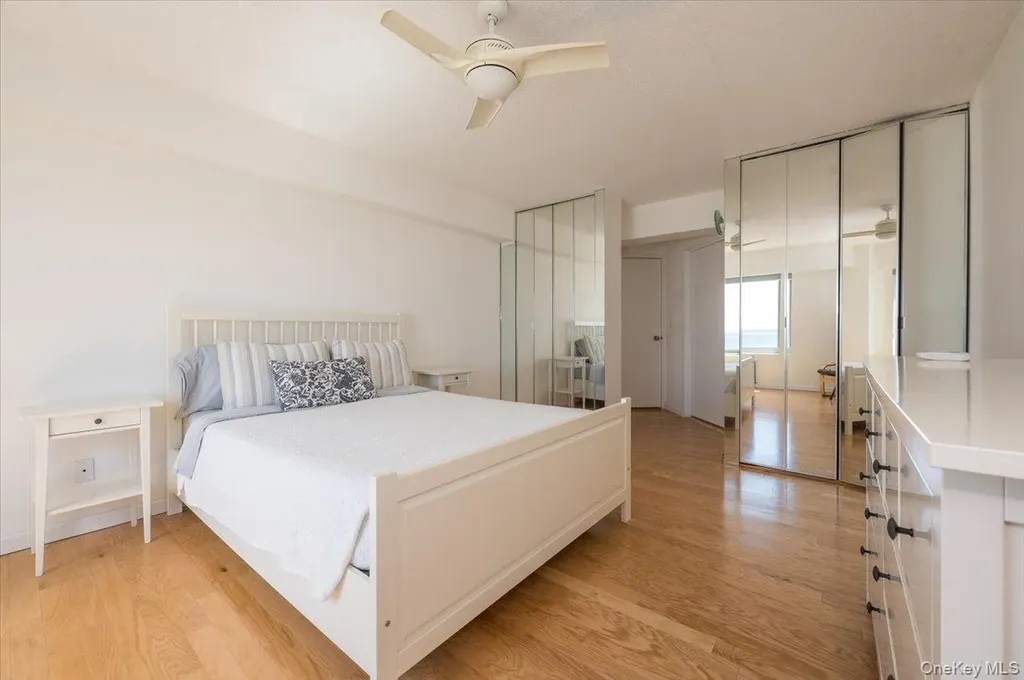 170 W Broadway Long Beach NY 11561
