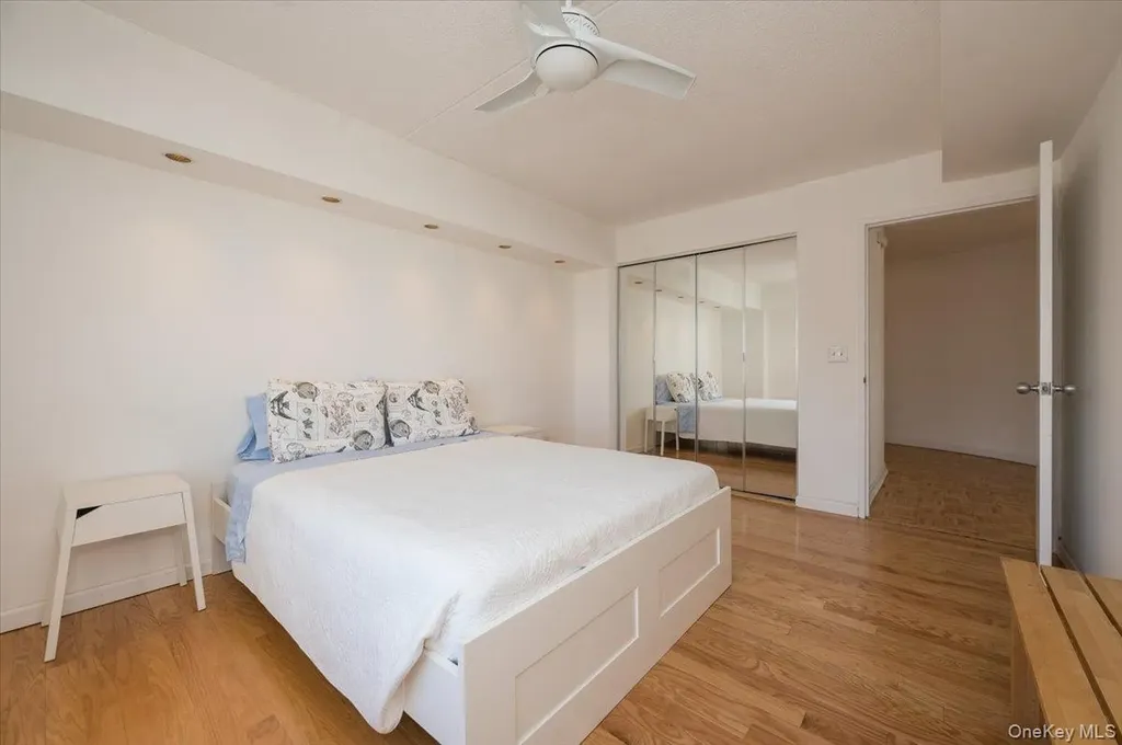 170 W Broadway Long Beach NY 11561