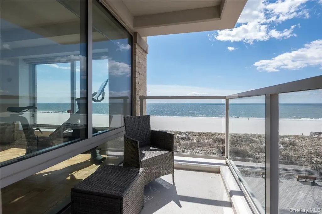 170 W Broadway Long Beach NY 11561