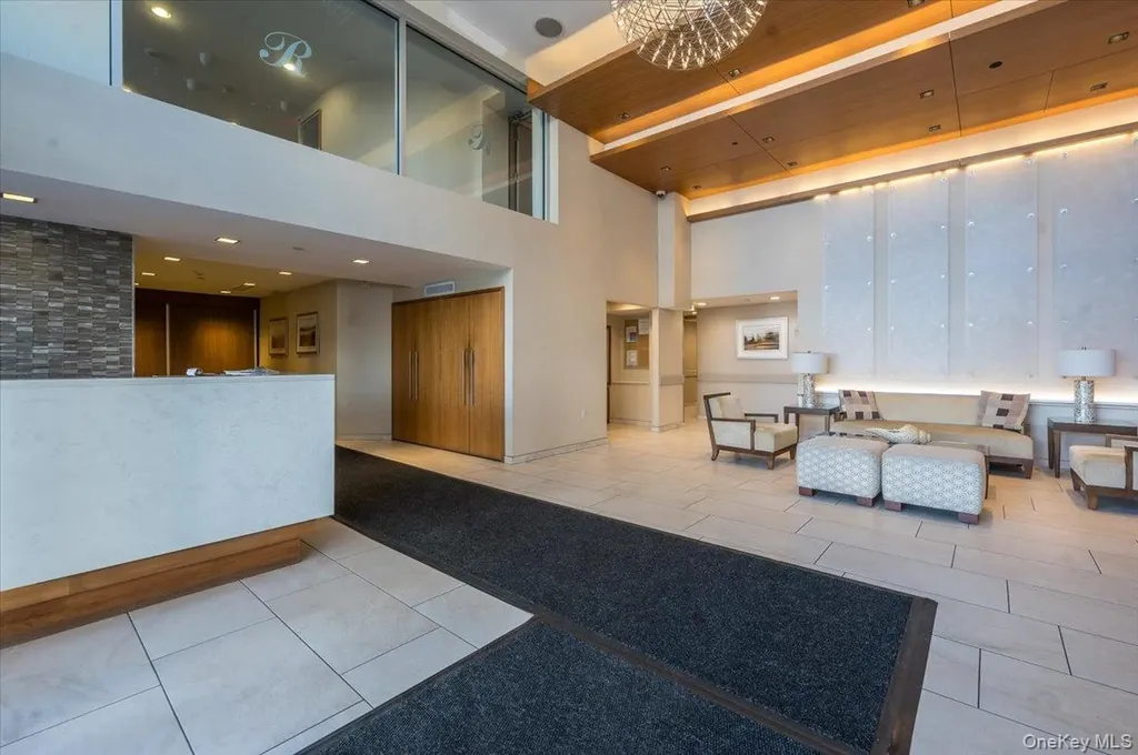 170 W Broadway Long Beach NY 11561