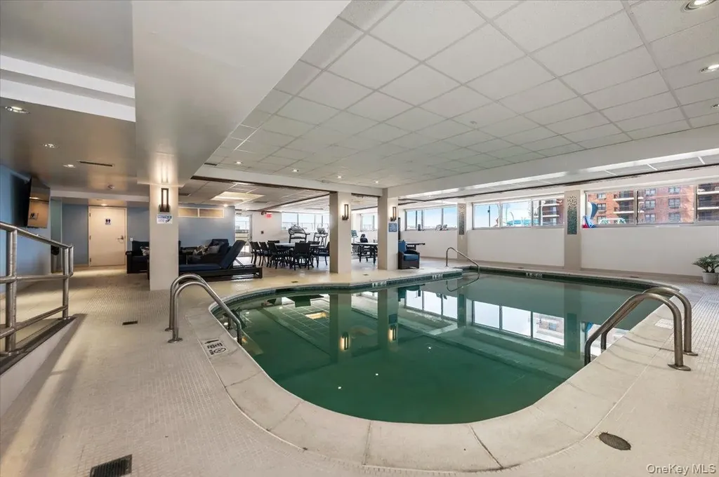 170 W Broadway Long Beach NY 11561