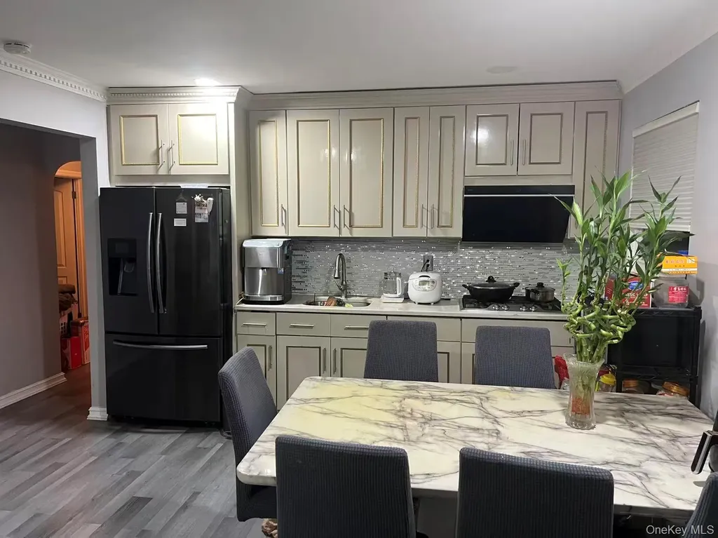 14412 68th Road Flushing NY 11367