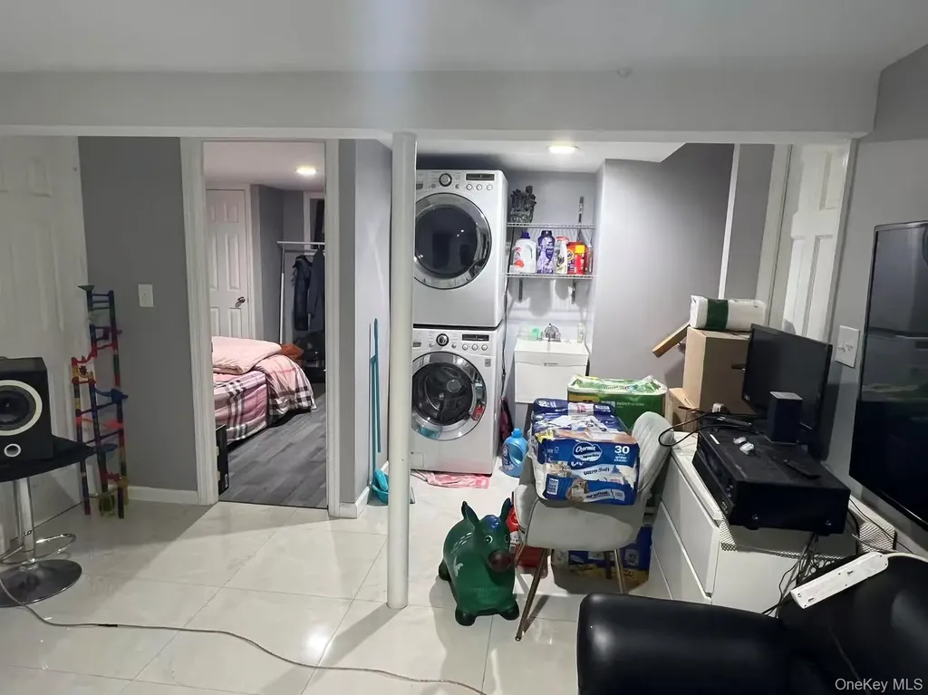 14412 68th Road Flushing NY 11367